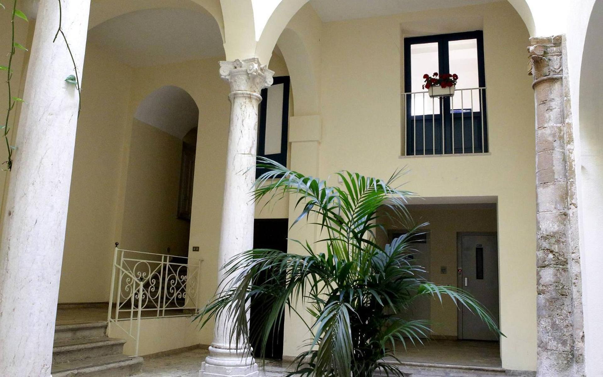 Appartamento Alla Corte Dei Misteri Trapani Luaran gambar